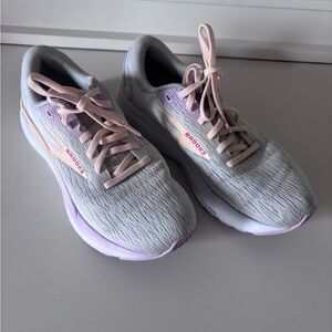 Women’s Brooks Ghost 16